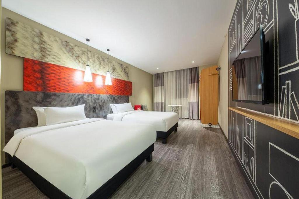 Ibis Nanchang Zhongshan Road Pedestrian Street Hotel Nanchang (Jiangxi) Exterior foto